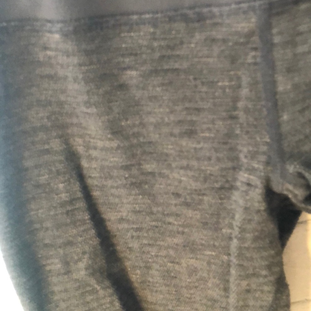 Capris - Picture 3 of 3